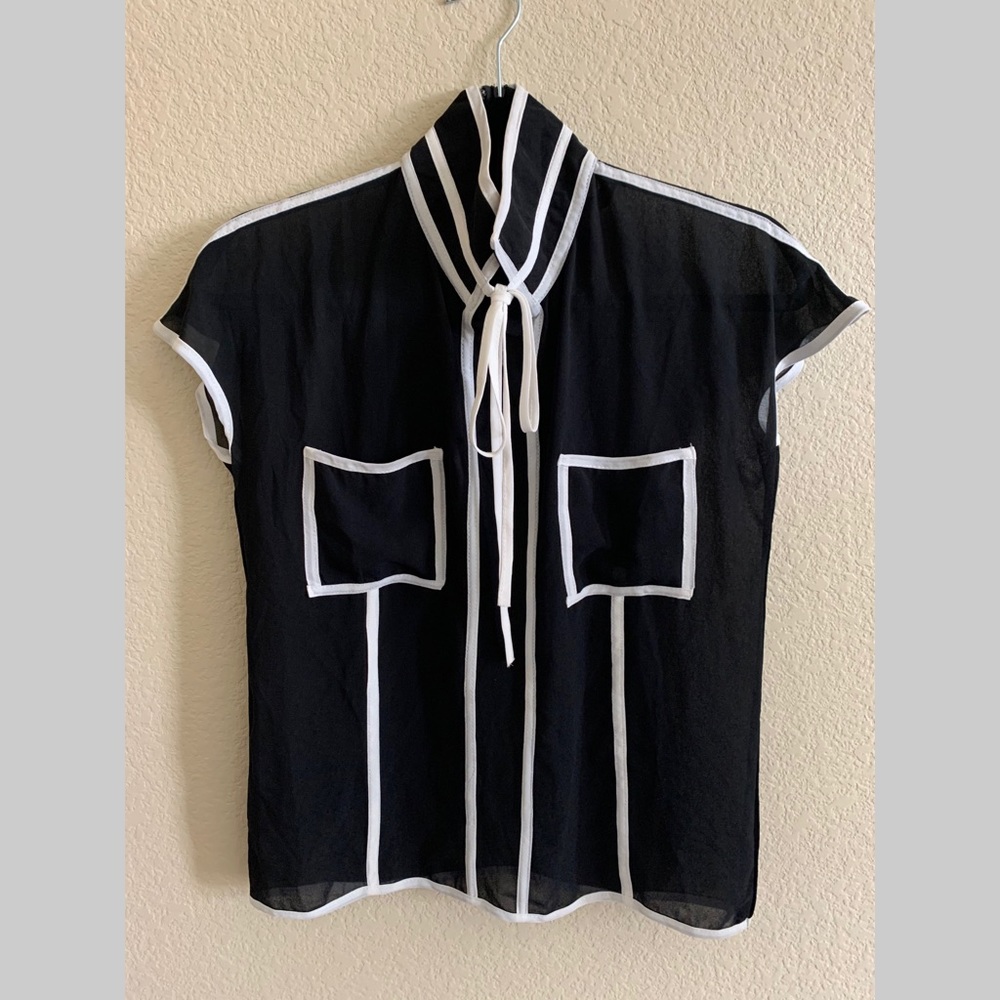 Black And White Lined Top Size S